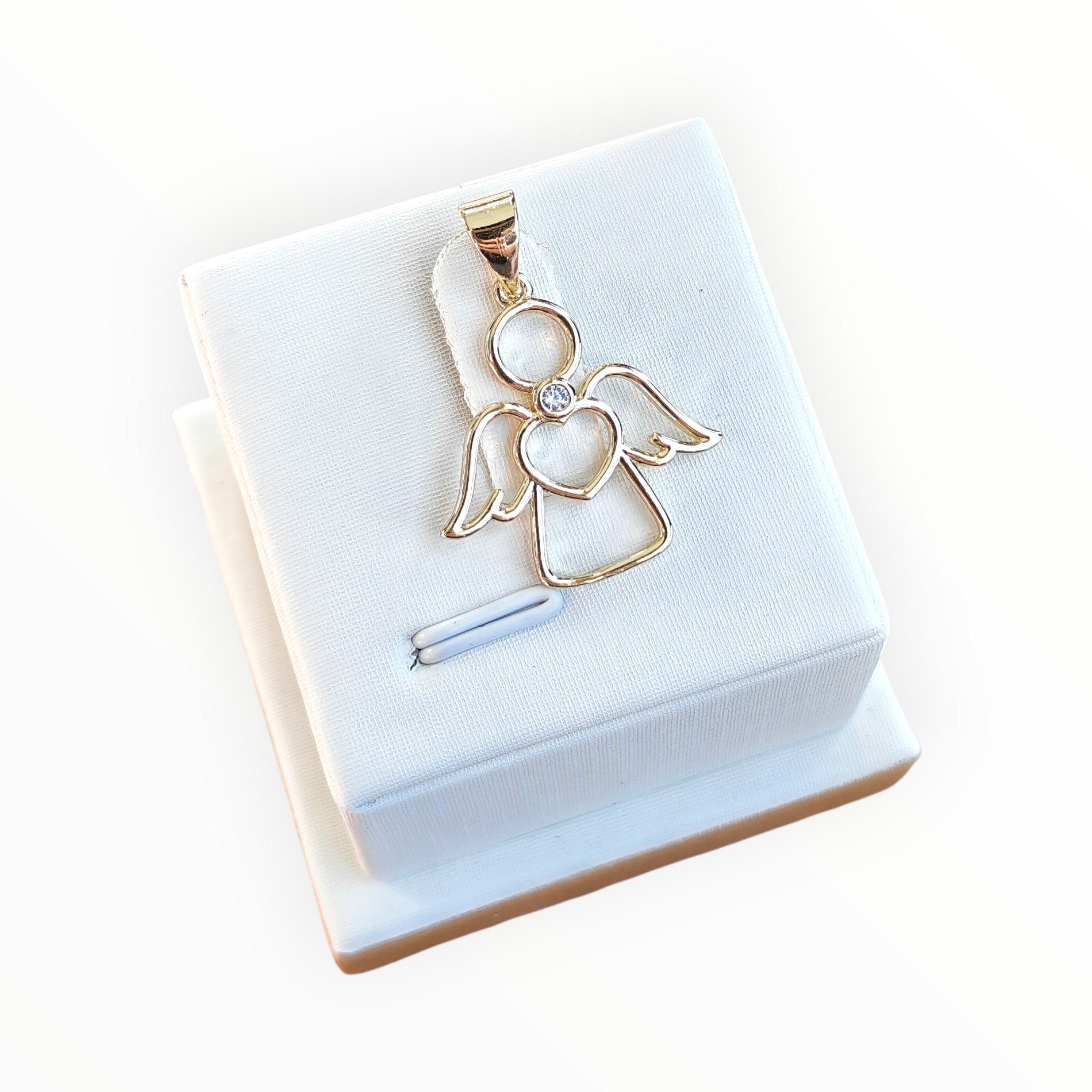 Dije Ángel en Oro Laminado 14K – Protección que Acompaña