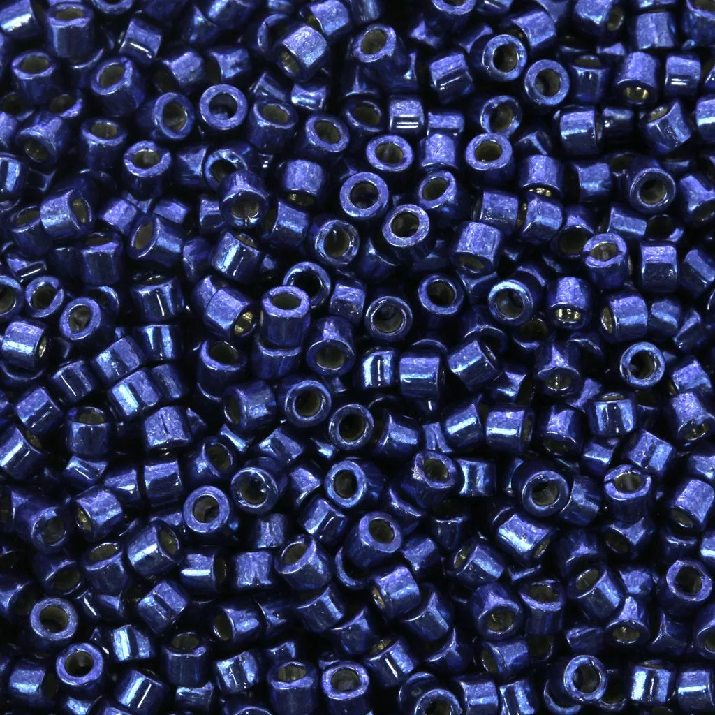 Mostacilla Miyuki Delica 11/0 DB2511 – Azul Marino Galvanizado Duracoat
