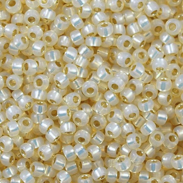Miyuki Rocalla 11/0 R577 Crema Silverlined