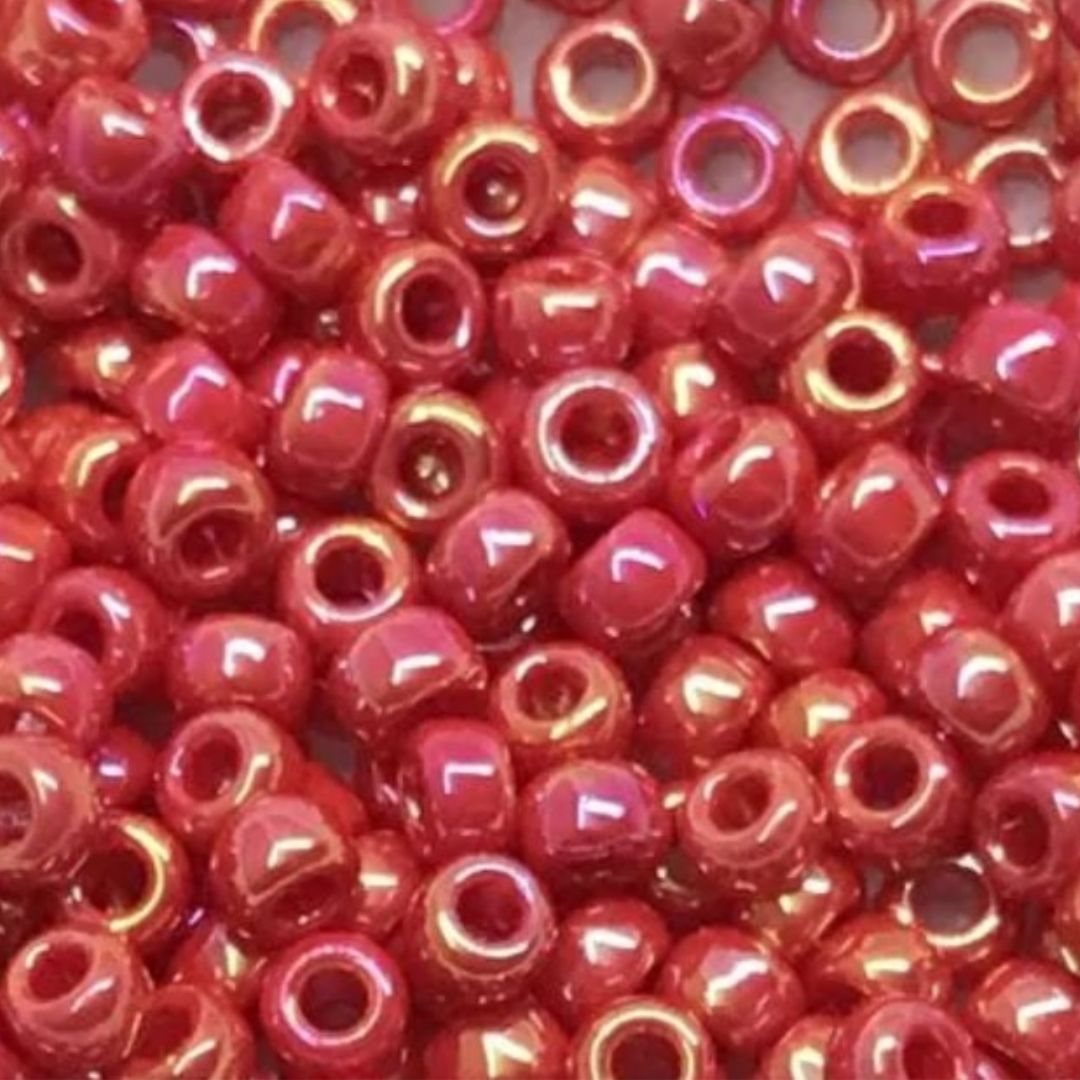 Miyuki Rocalla 8/0 R476 Rojo Tornasol Bisucrea