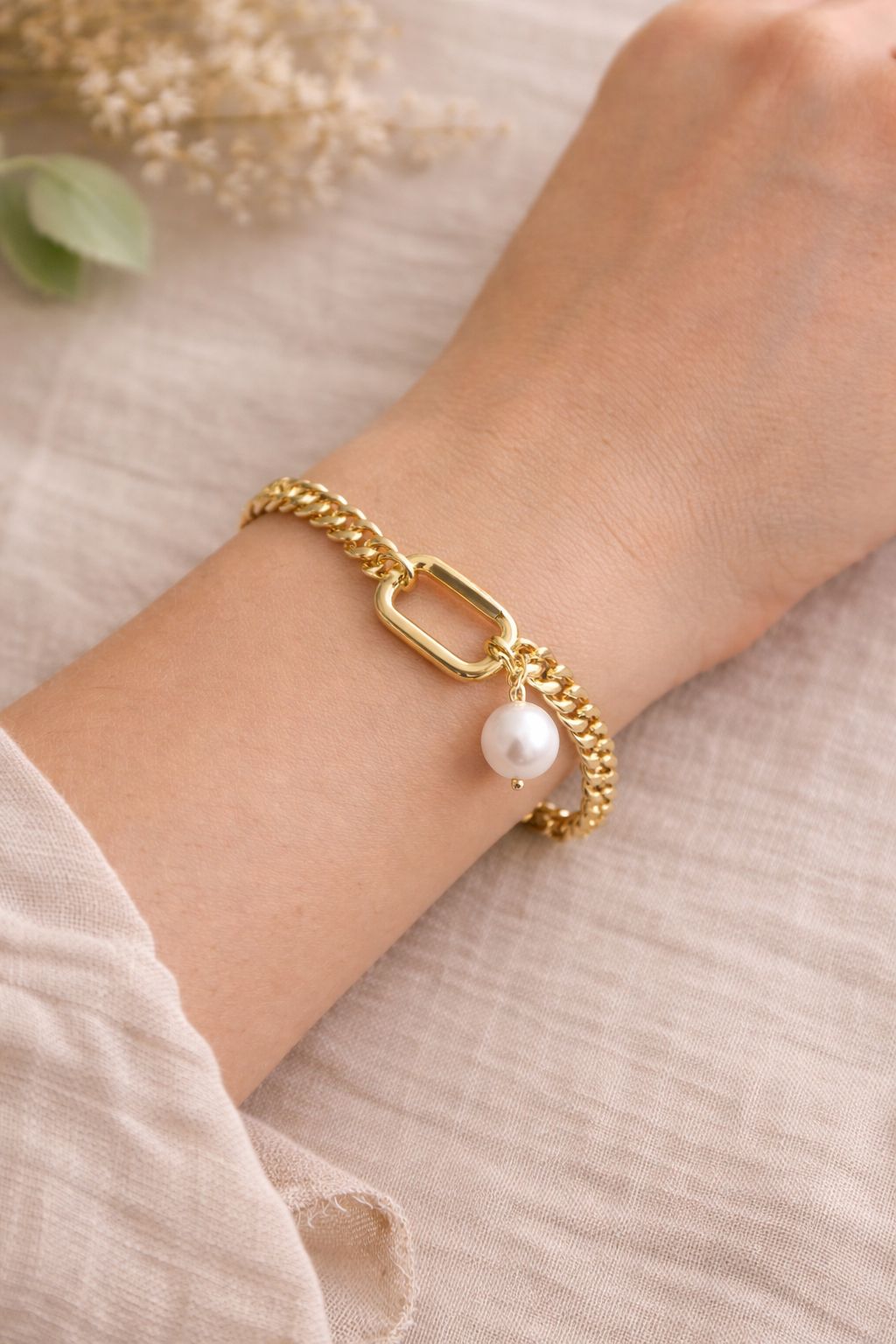 Pulsera Cadena con Perla Colgante – Oro Laminado 14K