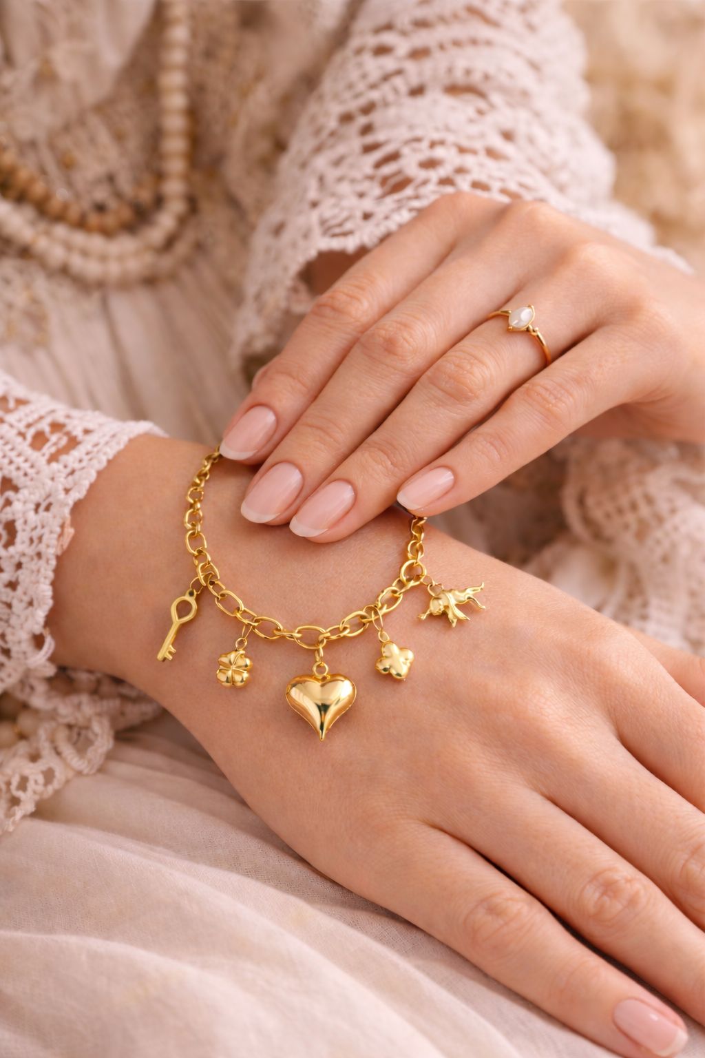 Pulsera Charm Corazón – Oro Laminado 14K