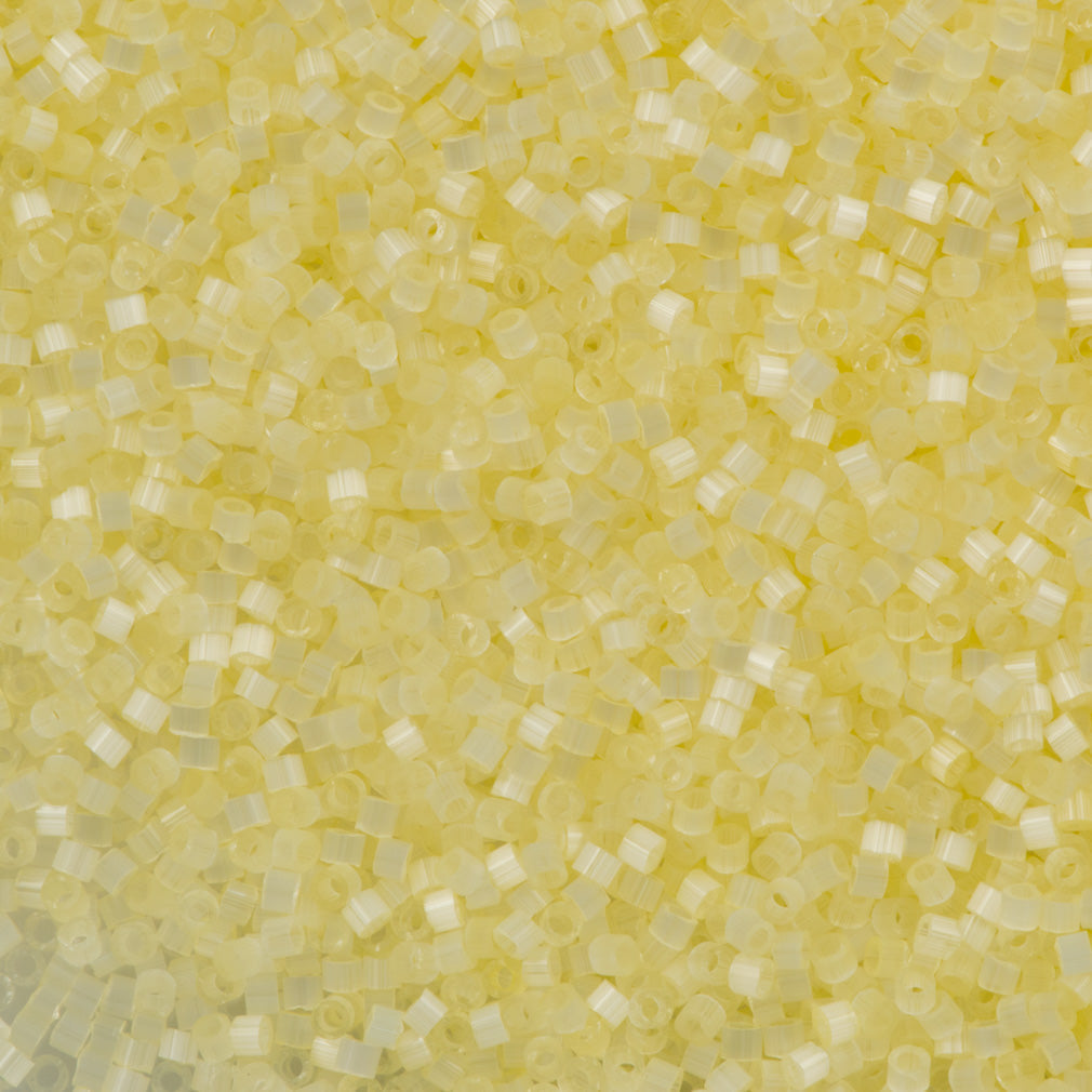 Mostacilla Miyuki Delica 11/0 DB823 – Amarillo Pastel Silk