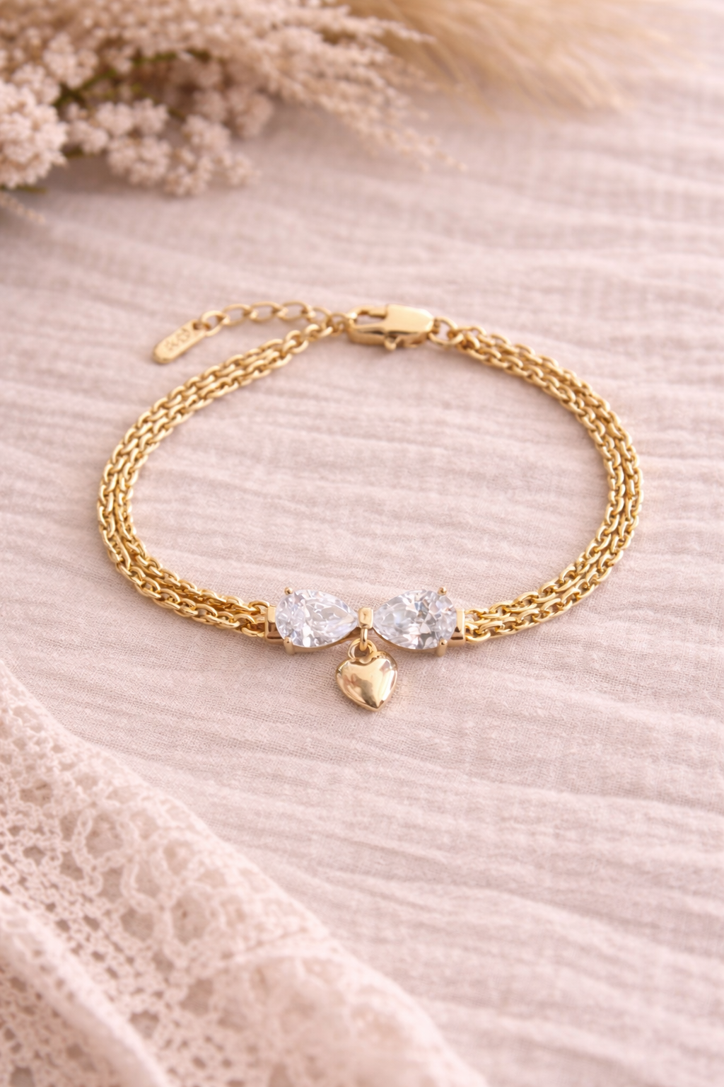 Pulsera Cadena Tejido Chino con Cristales y Corazón – Oro Laminado 14K
