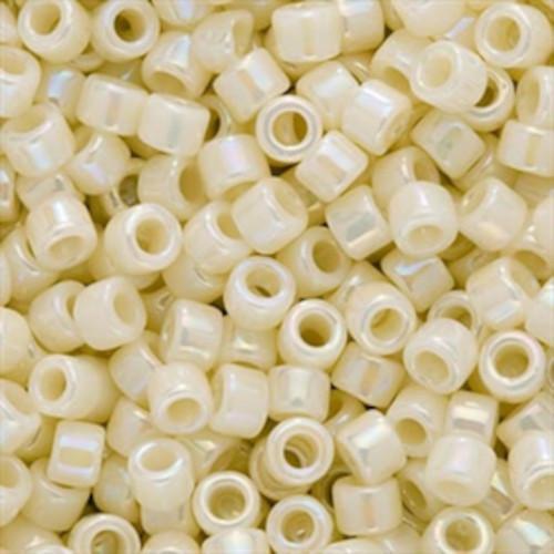 Mostacilla Miyuki Delica 11/0 DB0157 – Marfil Tornasol