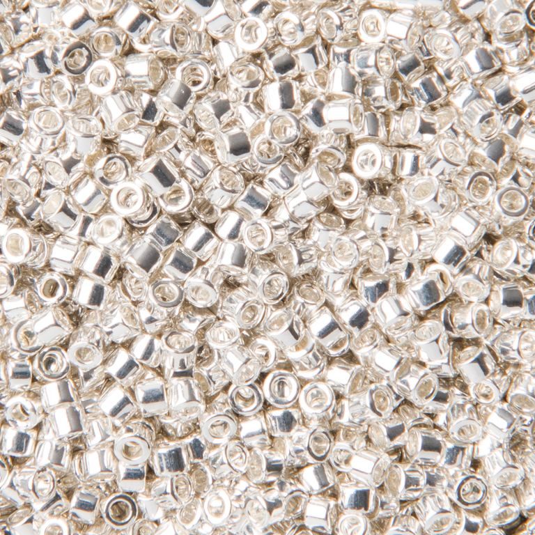 Mostacilla Miyuki Delica 11/0 DB551 – Baño de Plata