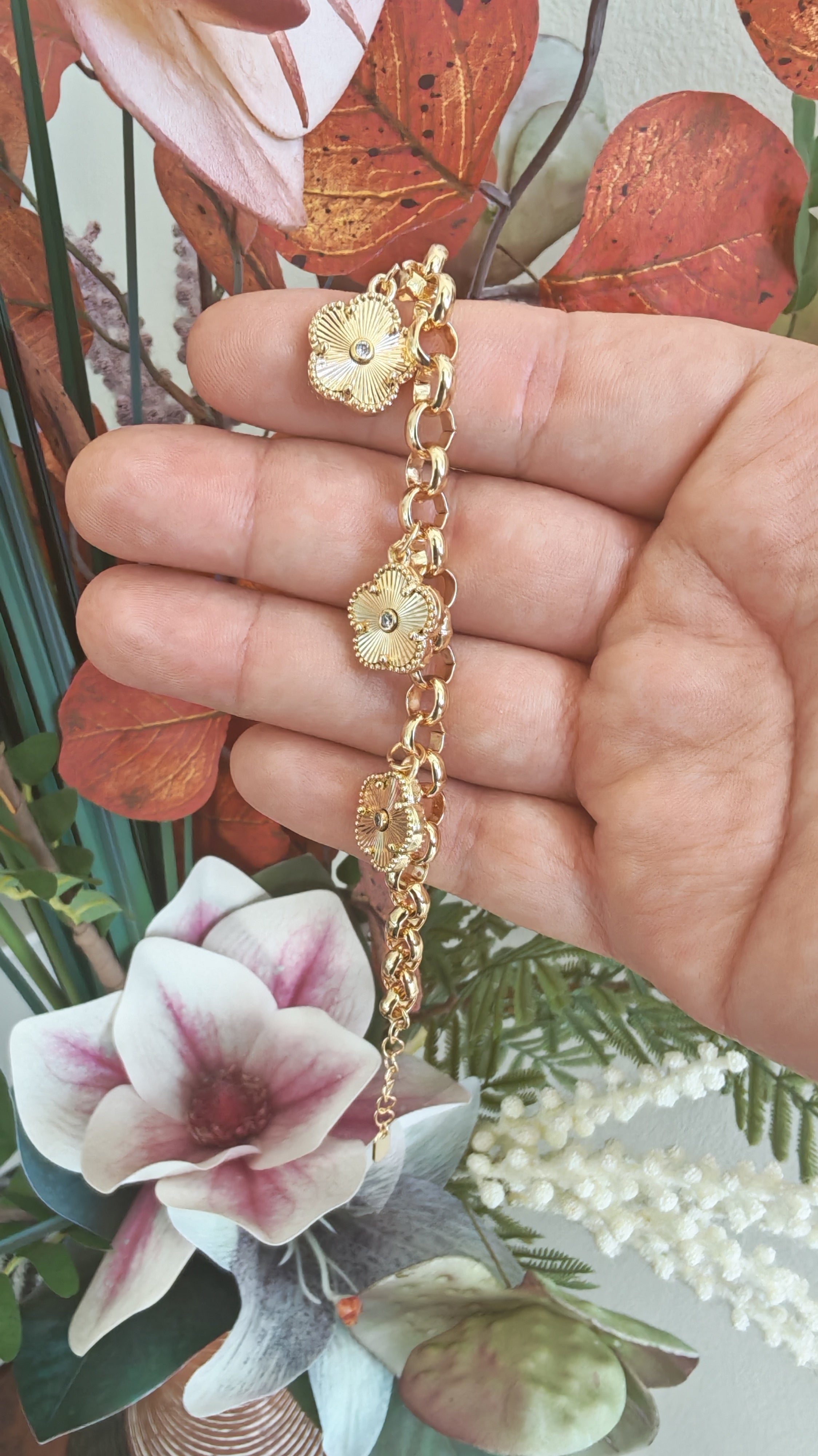 Pulsera Flores Colgantes – Oro Laminado 14K