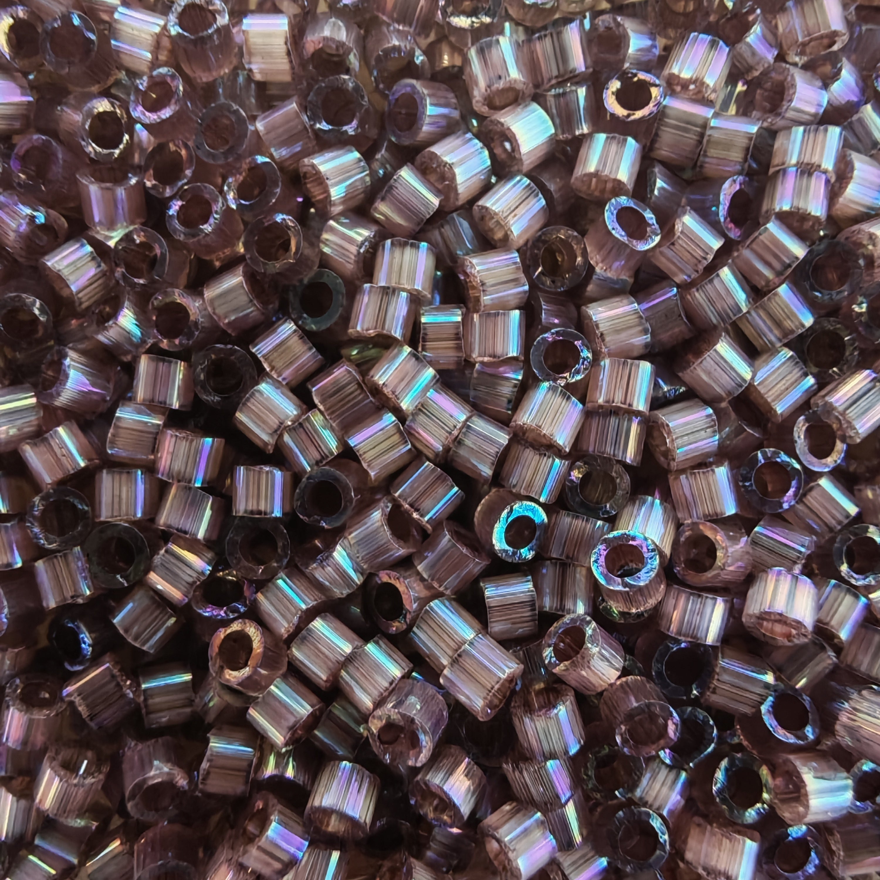 Mostacilla Miyuki Delica 11/0 DB1878 – Silk Mauve AB